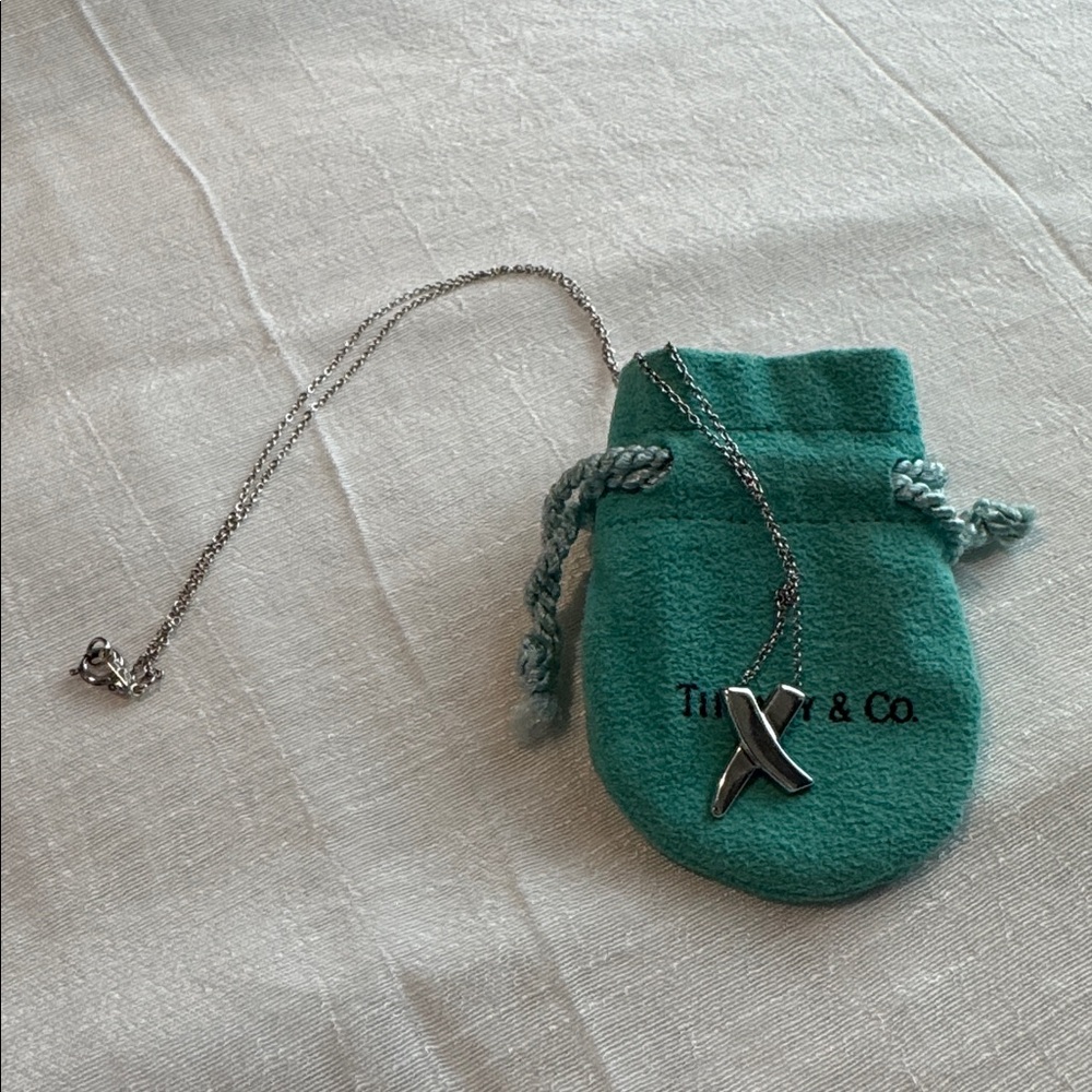 Tiffany and Co Paloma Picasso Graffiti X silver necklace